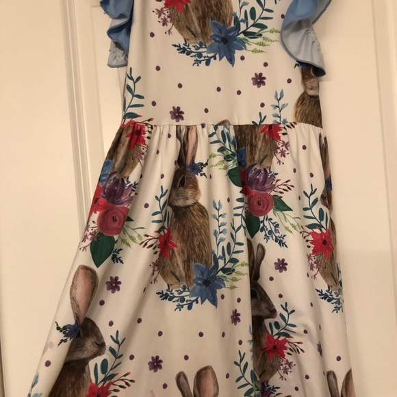 Adorable Girls Size 10 Bunny Smock Style Dress - Picture 4 of 5